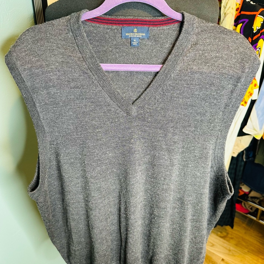 BROOKS BROTHERS Merino Dark Gray Sweater Vest 100% Wool Size XL